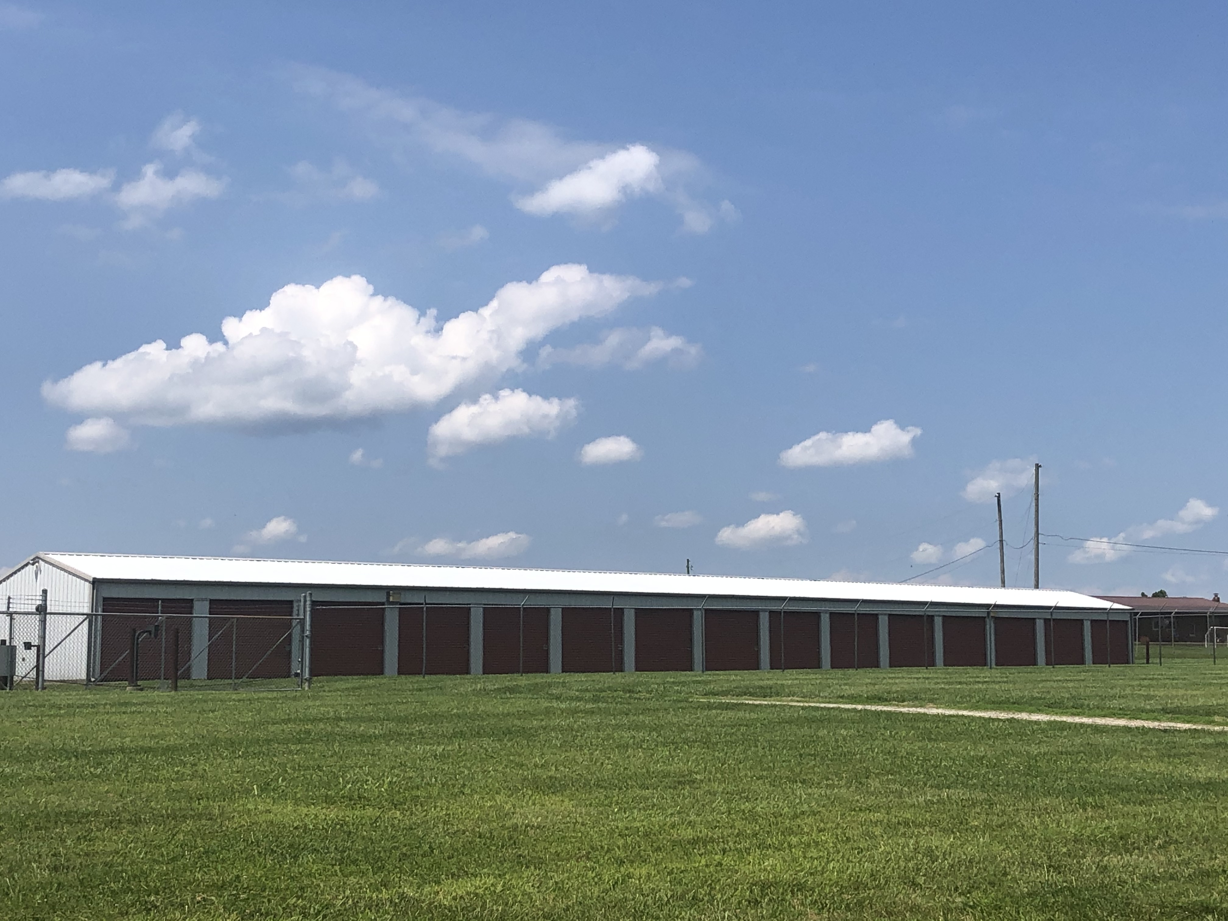 Panoramic view of Superior Storage facility in Wheelersburg, OH, displaying well-maintained grounds and exterior access storage units.